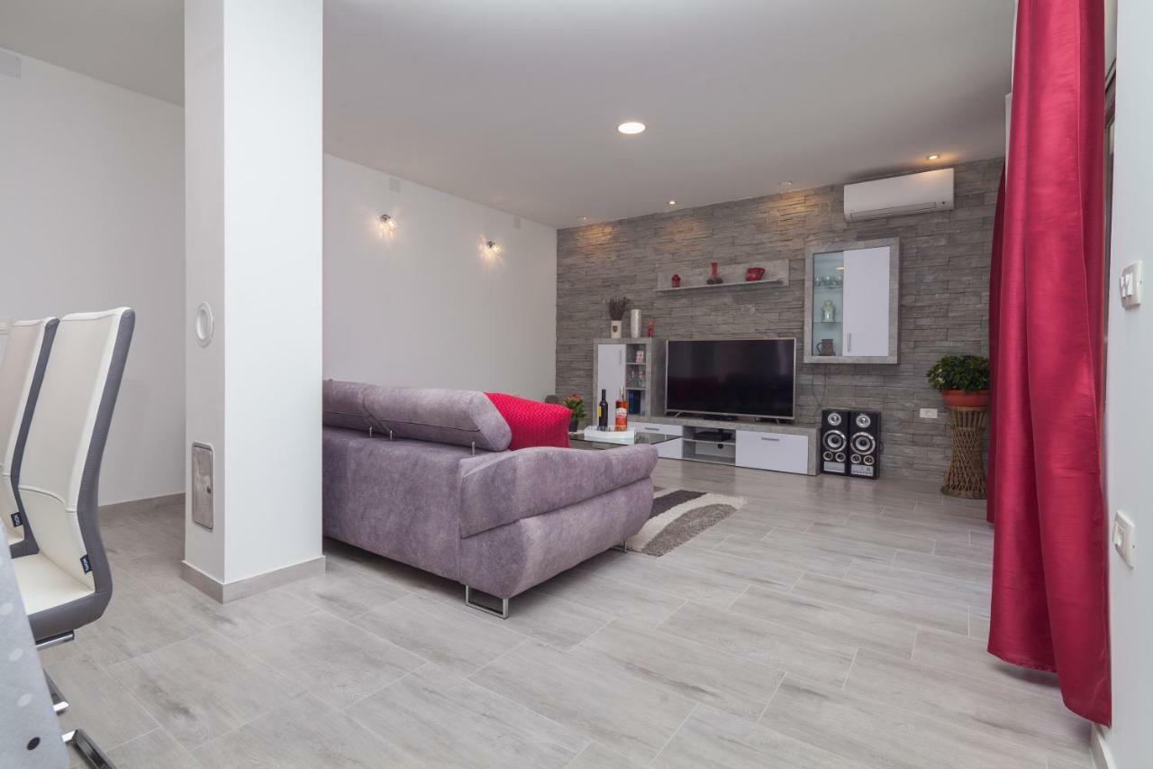 Apartament New Brend App Matija Pinezici  Zewnętrze zdjęcie